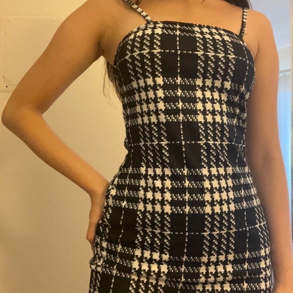 Shein Plaid/Gingham Cami Dress - Picture 3 of 3